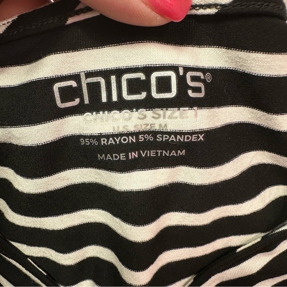 Chico's Black White bias striped Sleeveless Tank Top sz 1 (m 8) v-neck - Picture 6 of 9